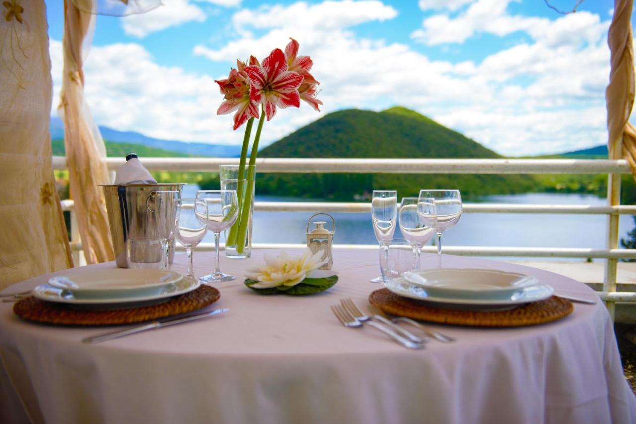 Hotel Del Lago Piediluco Active & Spa Exterior photo